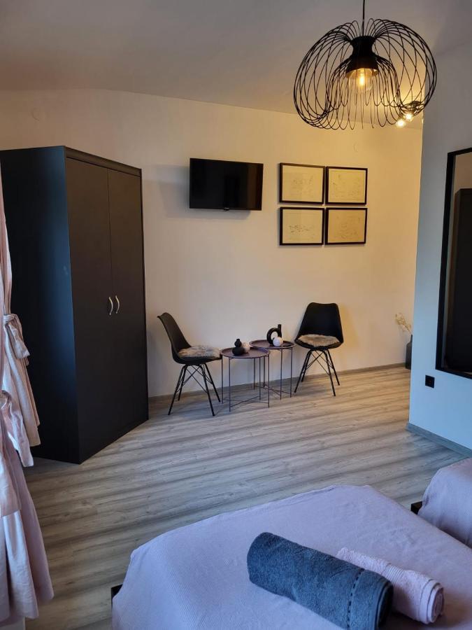 Sobe Pilajevo 2, 183 Ulica Stjepana Radica, Gola Exterior foto
