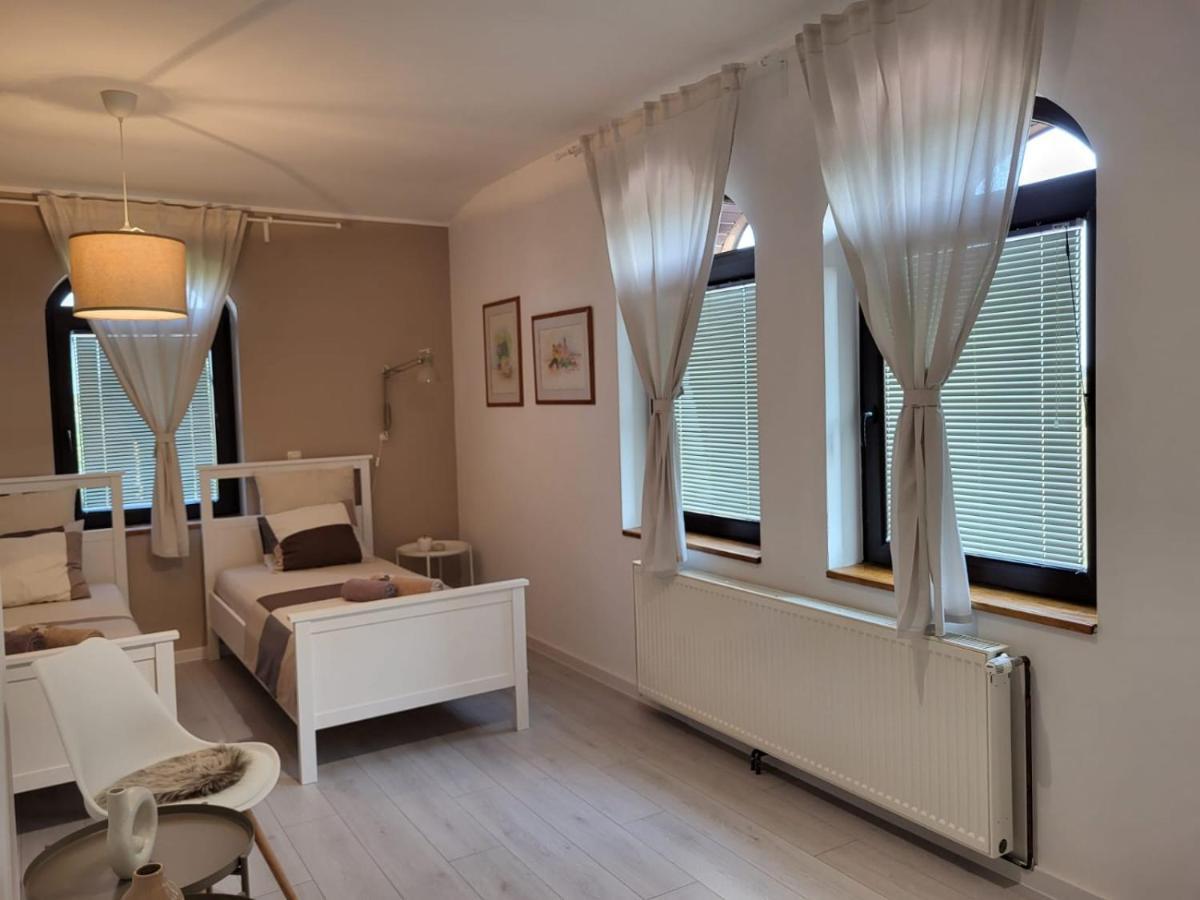 Sobe Pilajevo 2, 183 Ulica Stjepana Radica, Gola Exterior foto